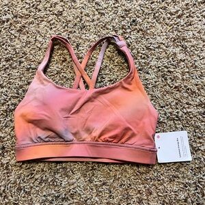 NWT Lululemon Energy Bra size 4